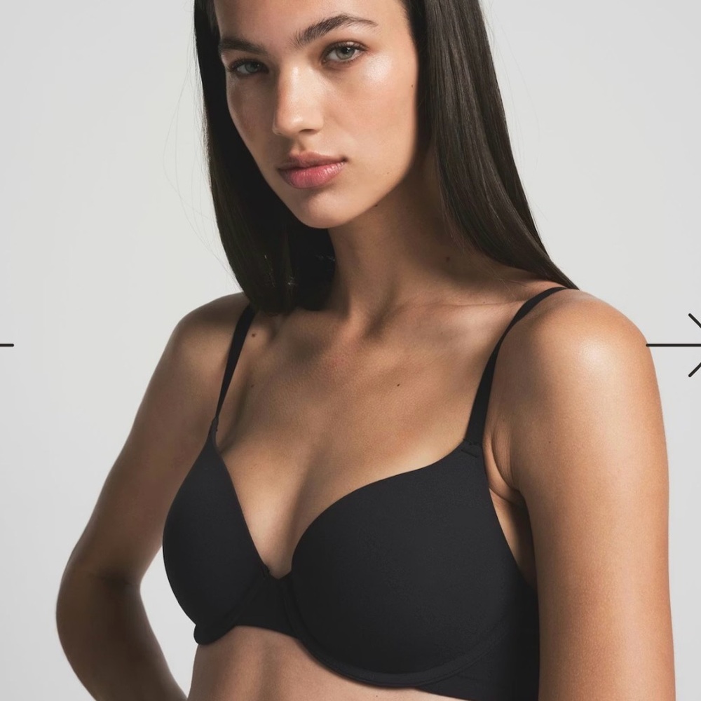 Skims Fits Everybody T-Shirt Bra